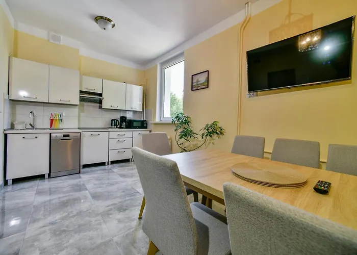 Apartament U Ewy W Kolobrzegu Podczele - 2 Sypialnie 50M2, Wifi I Darmowy Parking!