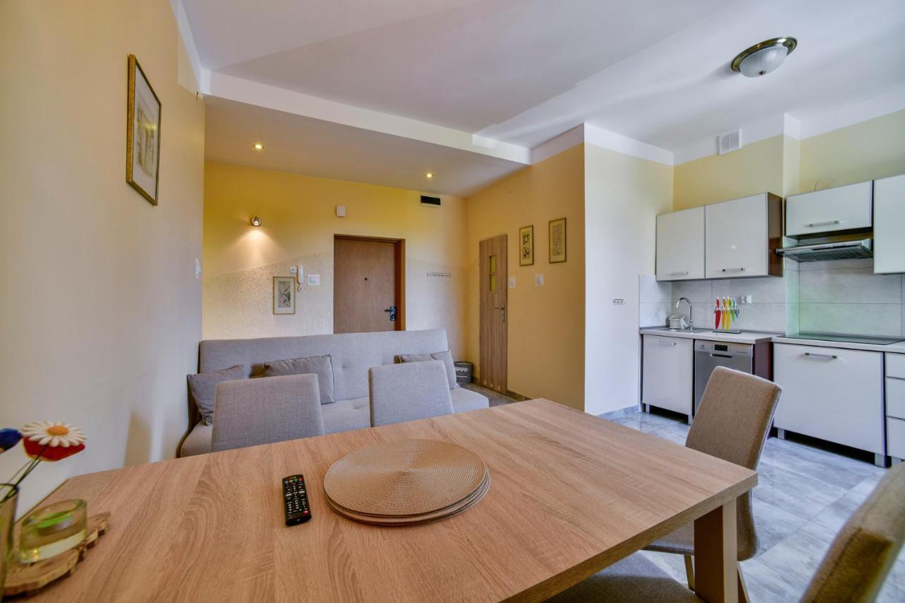 U Ewy W Kolobrzegu Podczele - 2 Sypialnie 50m2, Wifi I Darmowy Parking! Apartment Kolobrzeg