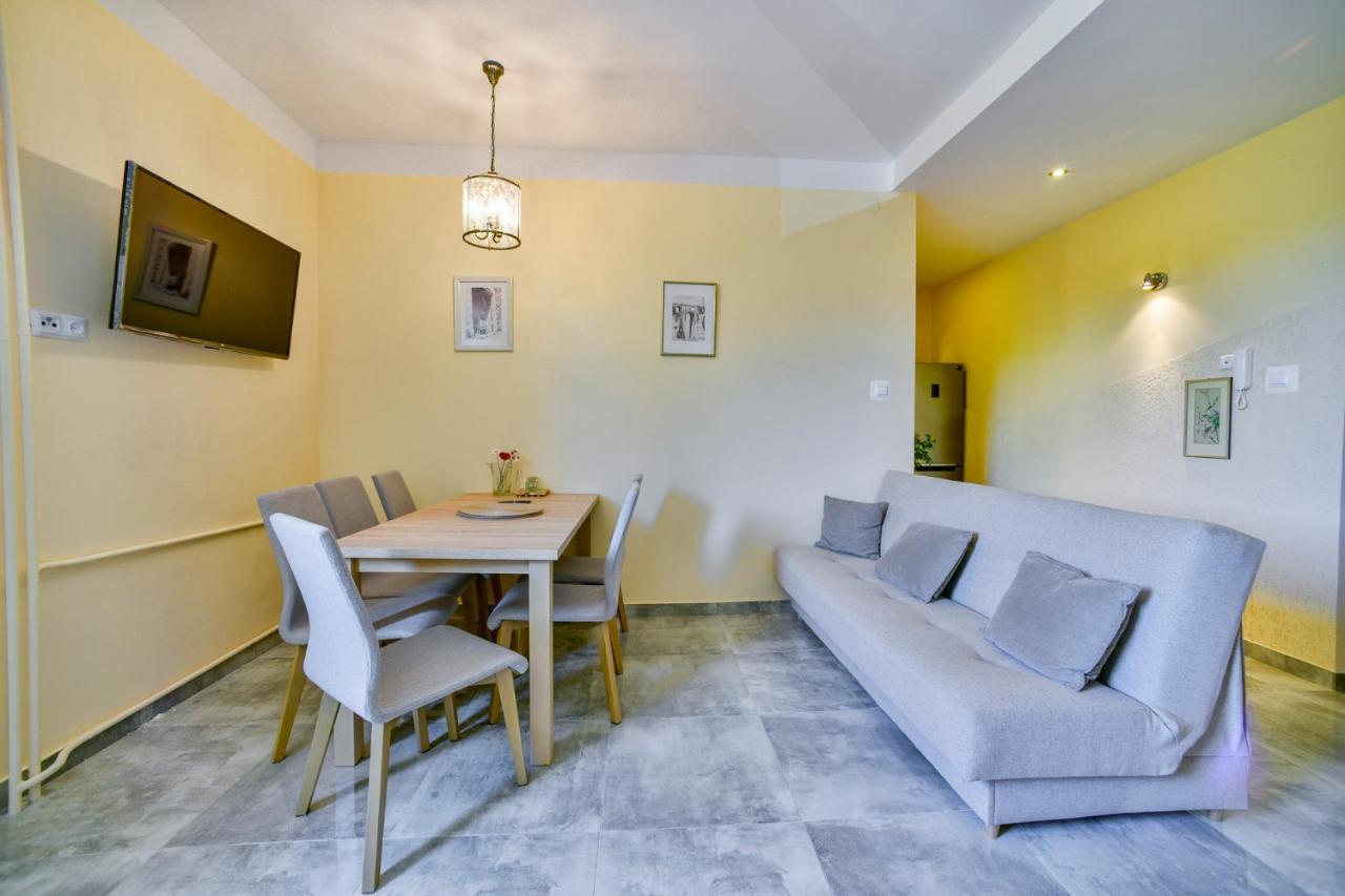 U Ewy W Kolobrzegu Podczele - 2 Sypialnie 50m2, Wifi I Darmowy Parking! Kołobrzeg